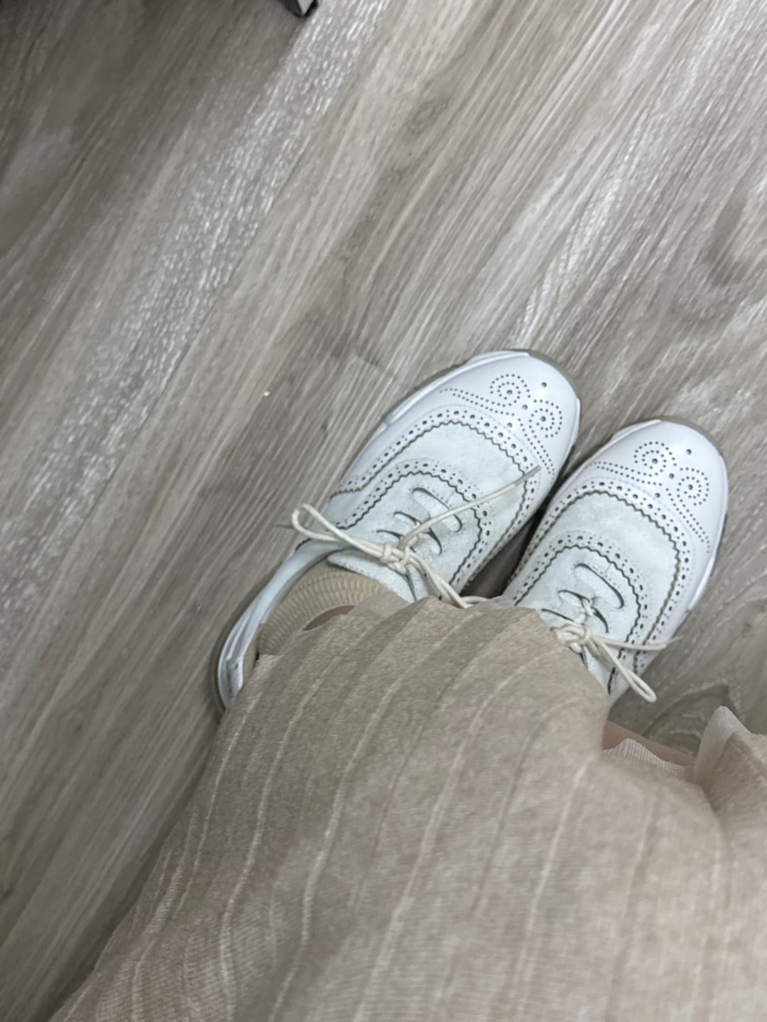 Customer photo review of Brogue-Style Air Sneakers 雕花面波鞋
