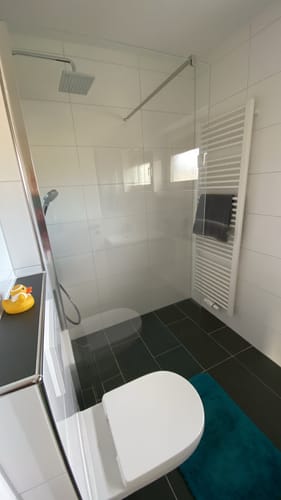 Customer photo review of SONNI Walk In/ Begehbare Dusche Duschabtrennung Duschwand Nano Klarglas Glasstärke 8mm Breite 70-120cm
