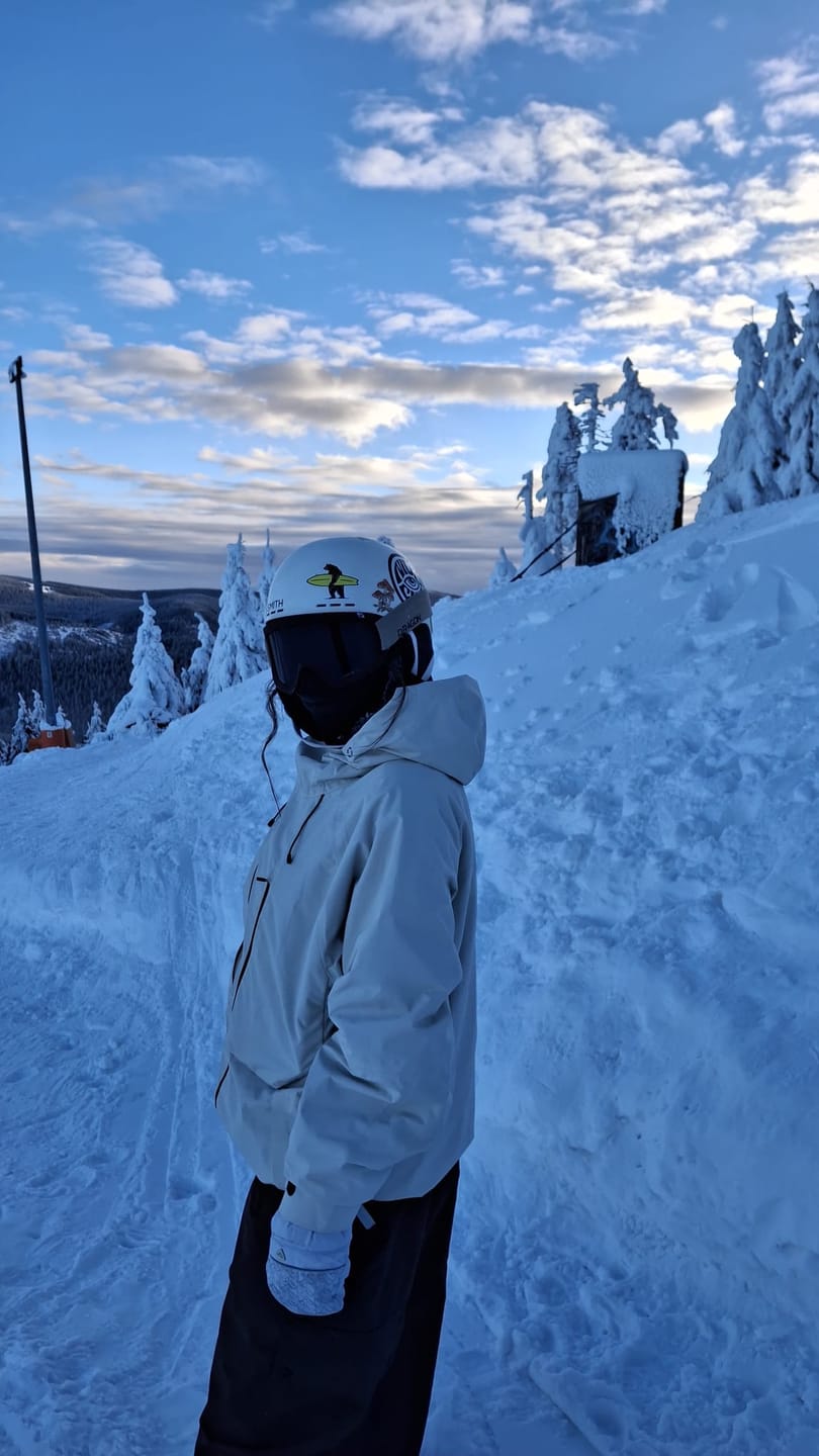 Customer photo review of Women's Off White Face Vented Multi-pocket Fully Waterproof Snow Jacket