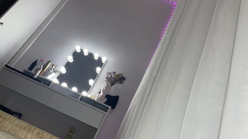 Customer photo review of Τραπέζι Μπουντουάρ Μακιγιάζ Μεικαπ Τουαλέτας Κρεβατοκάμαρας Καθρέφτης Λευκό RD-T163W01