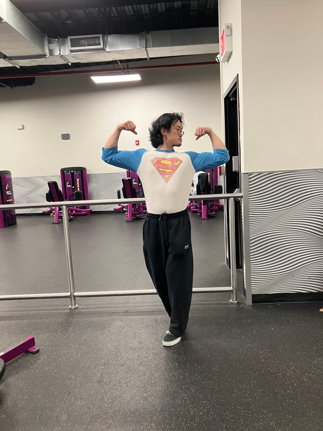Customer photo review of 8072 - Superman 3/4 Raglan Shirts