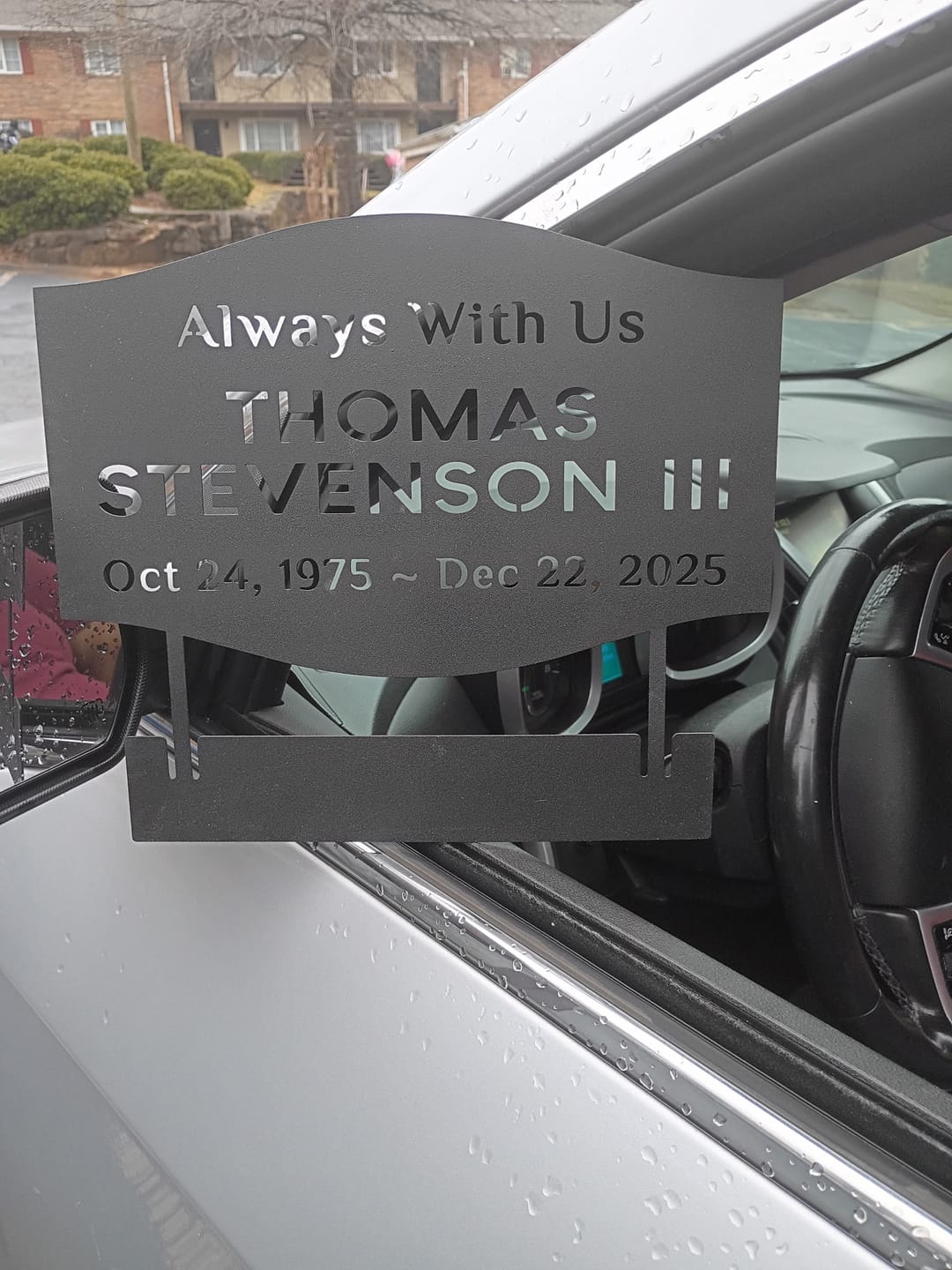 Customer photo review of Tabletop Memorial Plaque - Home Decoration Memorial Plaque for Loved Ones