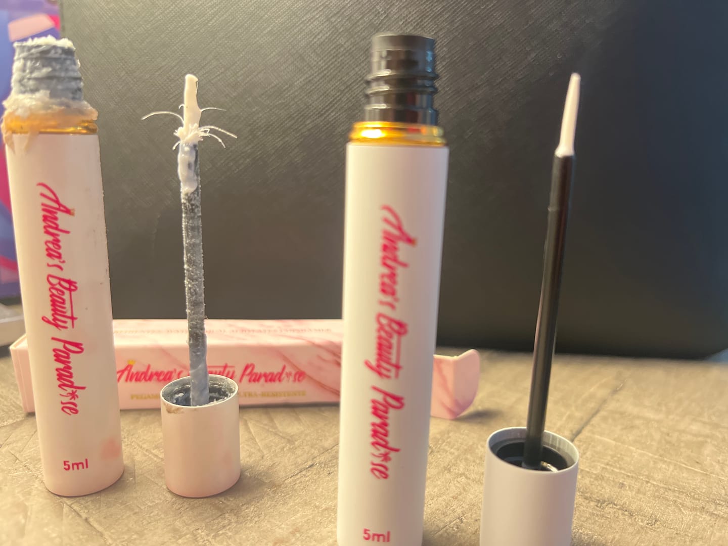 Customer photo review of Pegamento de Pestañas Ultra-Resistente✨Tiktok Viral✨