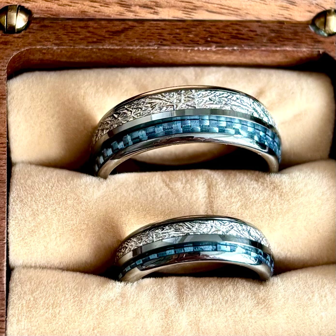 Customer photo review of The Steely Blue Wonder Ring Set