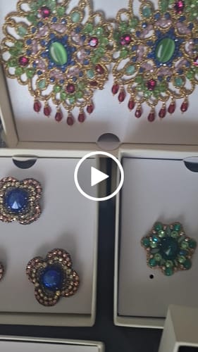 Customer video review of Orecchini Silver