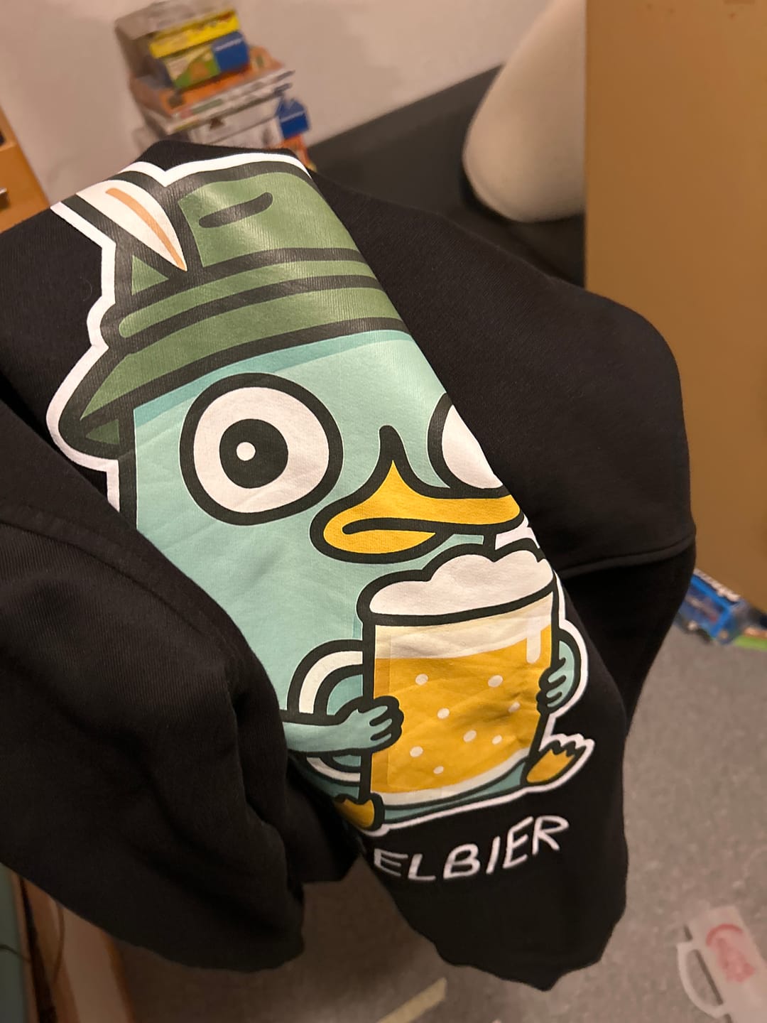 Customer photo review of SCHNABELBIER - Premium Hoodie