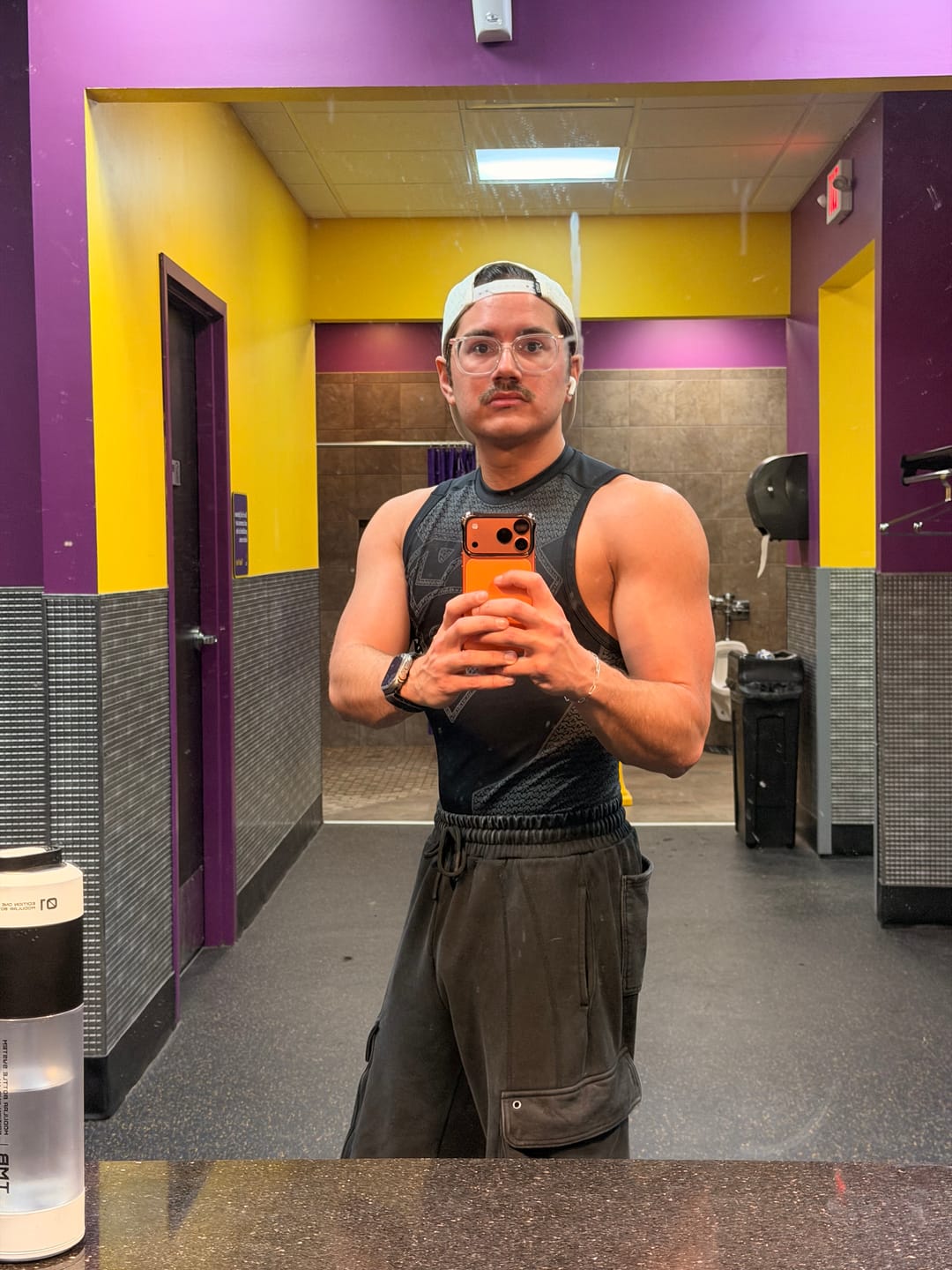 Customer photo review of 5097 - Gold's Iron Legacy Shadow Cut-Offs