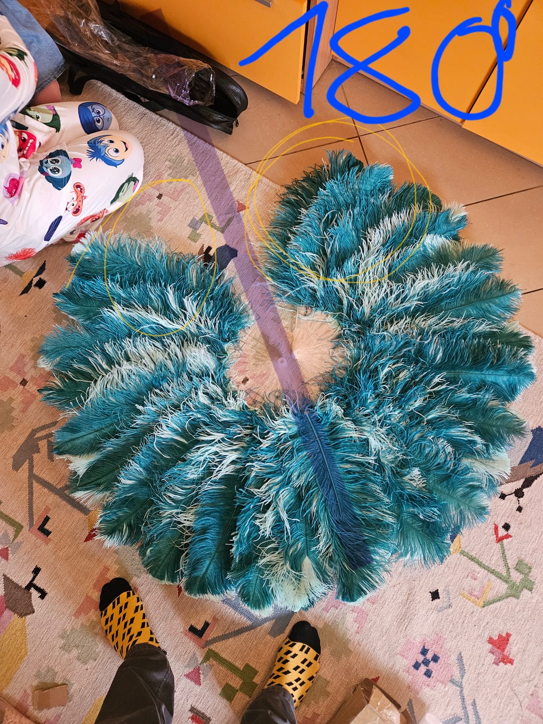 Customer photo review of Custom color single layer Ostrich Feather Fan Double side Full open 180 degree 25"x 52"