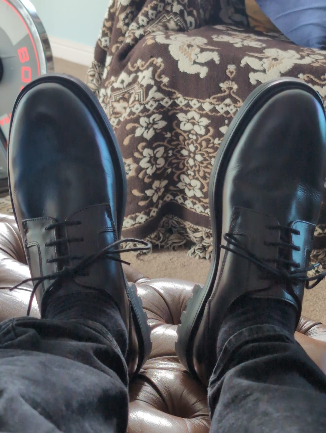 Customer photo review of Locke Rub Off Derby Shoes Bordo