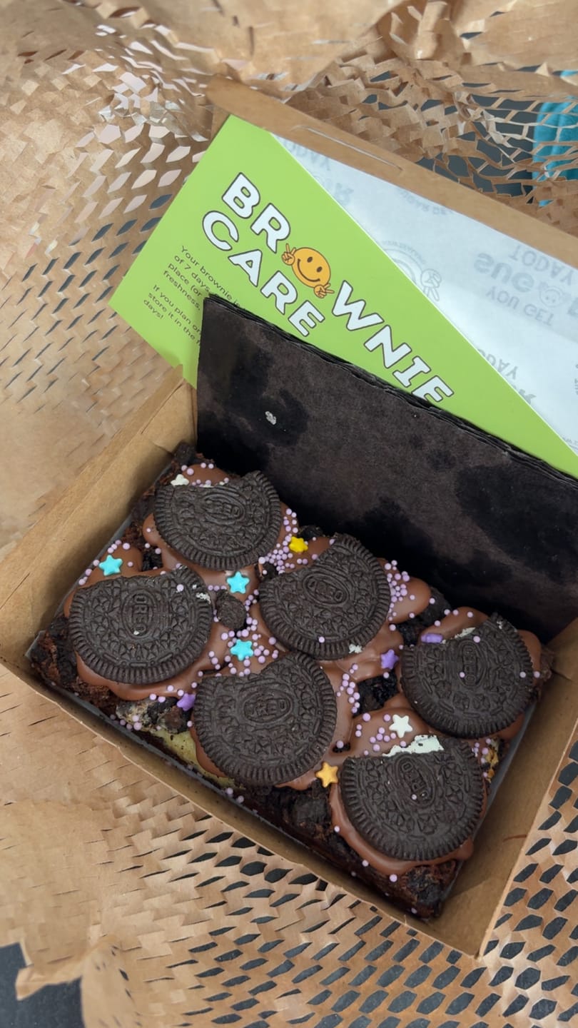 Customer photo review of Mini cheesecake brownie