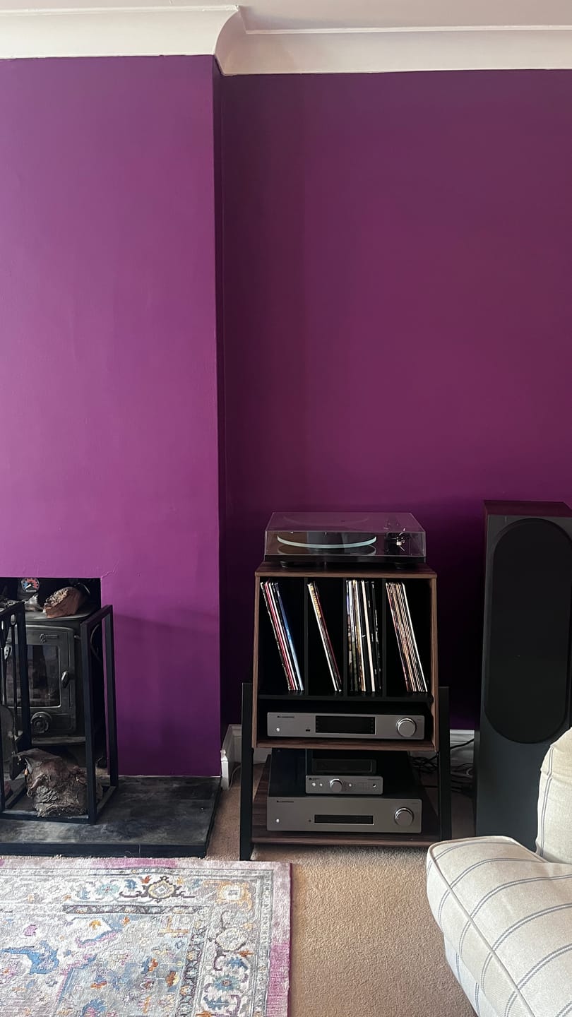 Customer photo review of Eiffel RS05 Record Player Stand