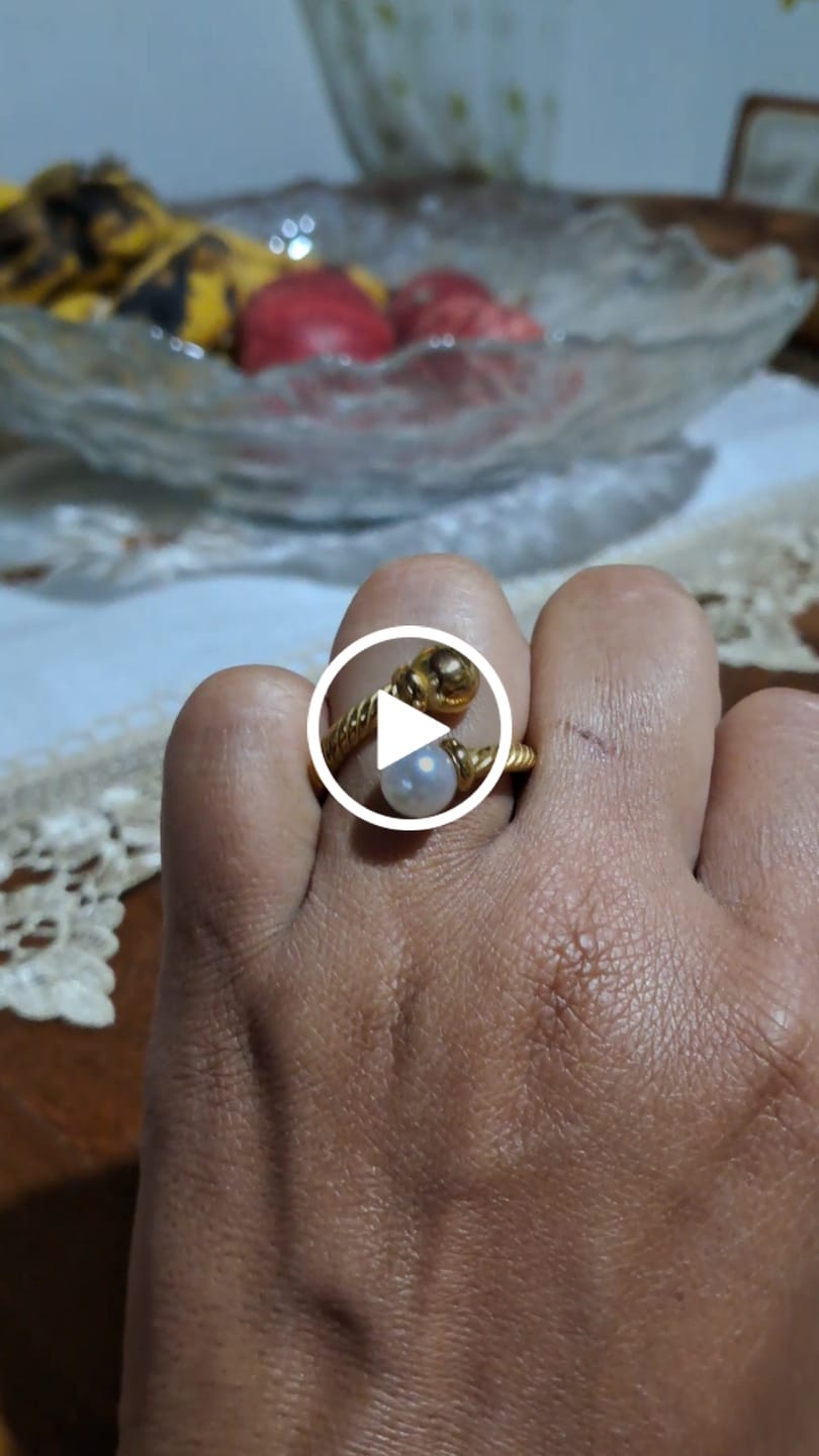 Customer video review of Anel Elegance Pérola Banhado em Ouro 18k