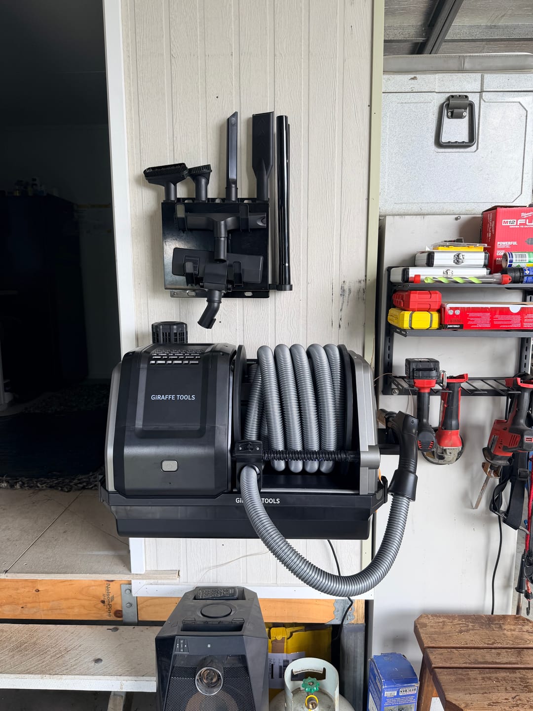 Customer photo review of Grandstorm Retractable Vacuum Cleaner