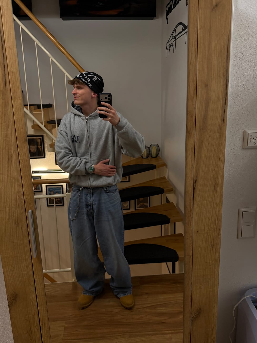 Customer photo review of Reversible Flannel Zip-Hoodie Grey Blue