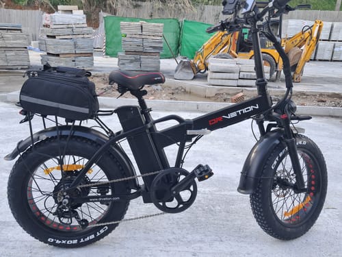 Customer photo review of 🎁 Cycling gift pack（Backpack,Lock,PhoneHolder,Waterproof Cover,Pump) (100% off)