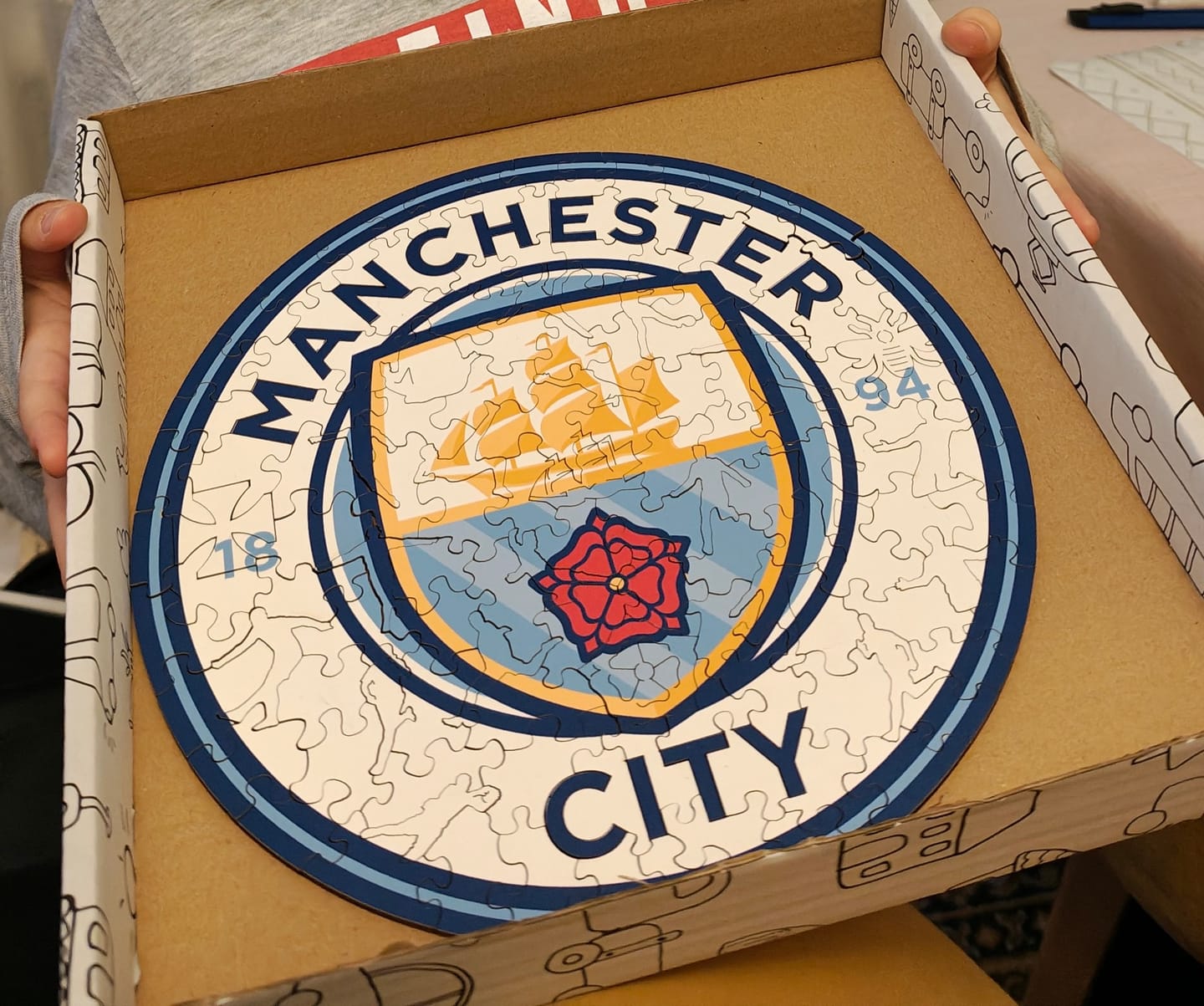 Customer photo review of SL Benfica® Logo - Wooden Puzzle