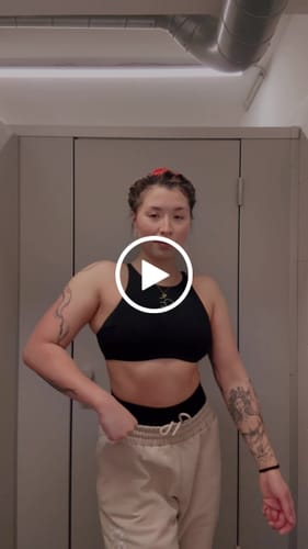 Customer video review of DAVOMI High Neck Strap Sport-BH - Deep Black