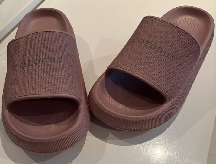 Customer photo review of *NEW* Cozonut Cloud Slides (Now Available to Order!)
