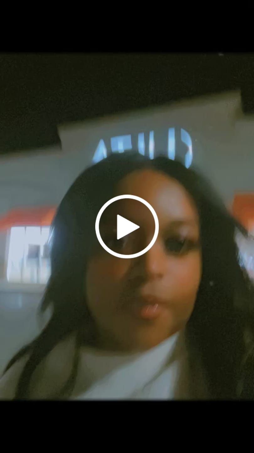 Customer video review of Outre Melted Hairline Synthetic HD Lace Front Wig - KAIRI