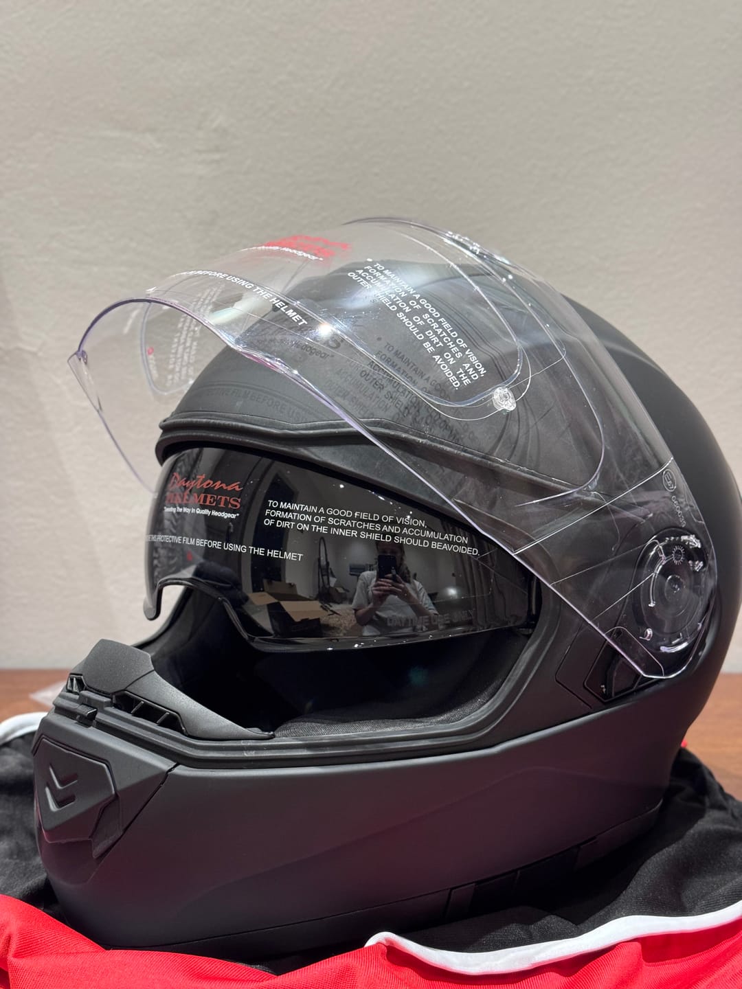 Customer photo review of Daytona Detour Full Face Motorcycle Helmet - DOT Certified, Dual Visor, Street Bike Helmet, Men/Women/Youth - Dull Black