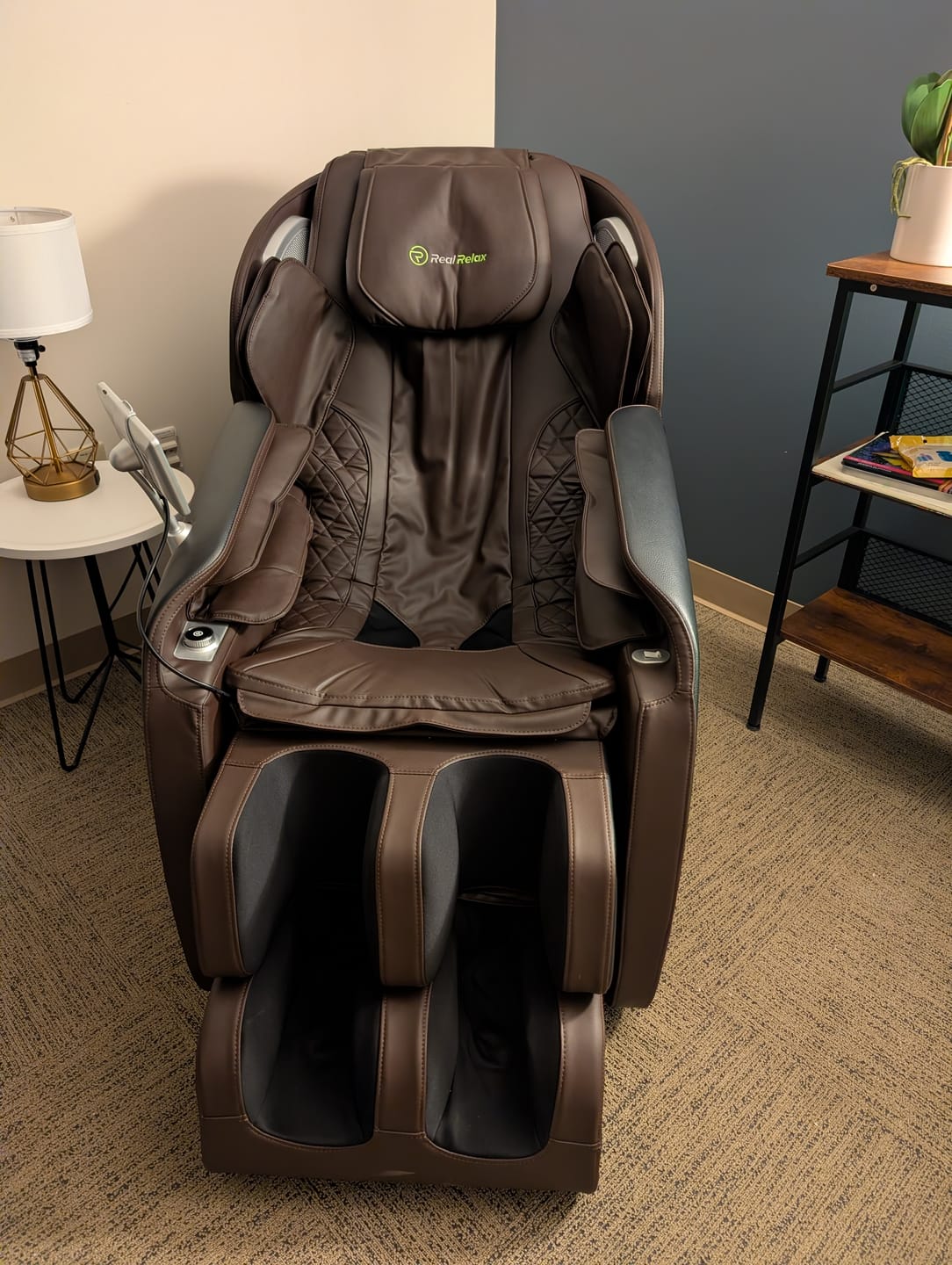 Customer photo review of Favor-06 Massage Chair Brown Refurbished