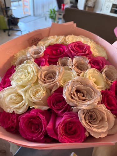 Customer photo review of Hot Pink Deluxe - Valentines