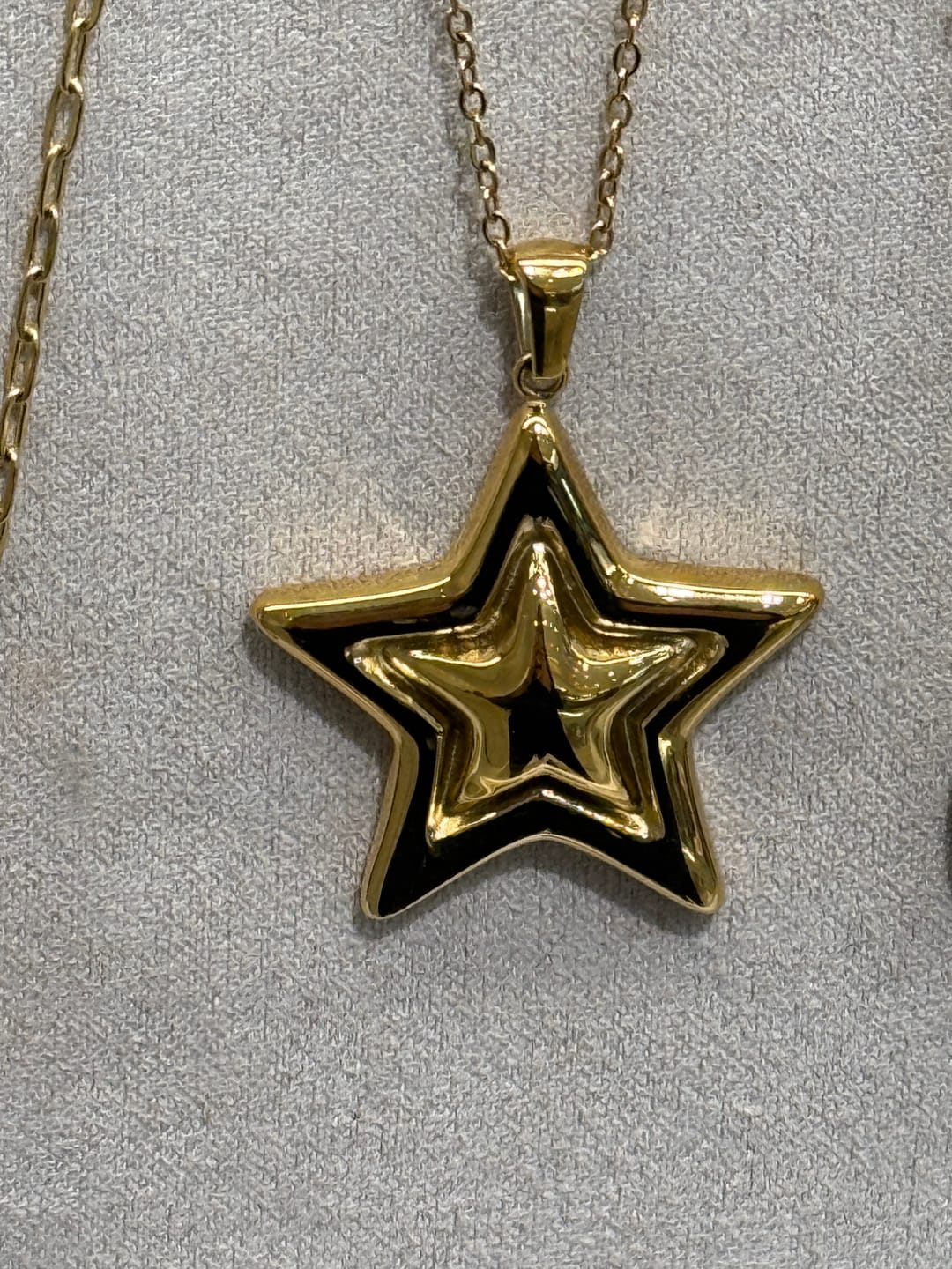 Customer photo review of Par Arete Estrella Chunky