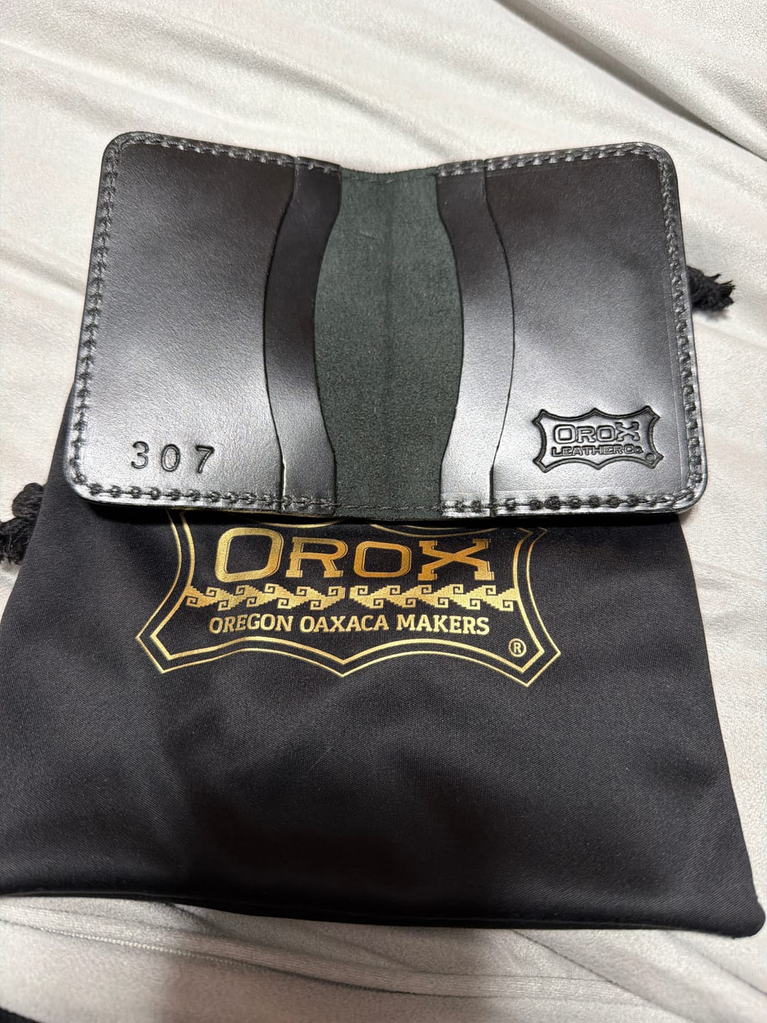 Customer photo review of Arida Classic Cardcase
