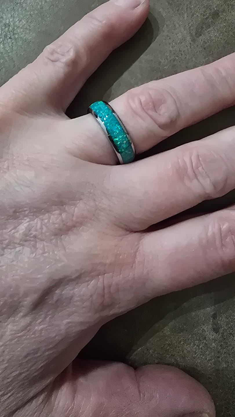 Customer photo review of The Green Opal 6mm Wonder Ring