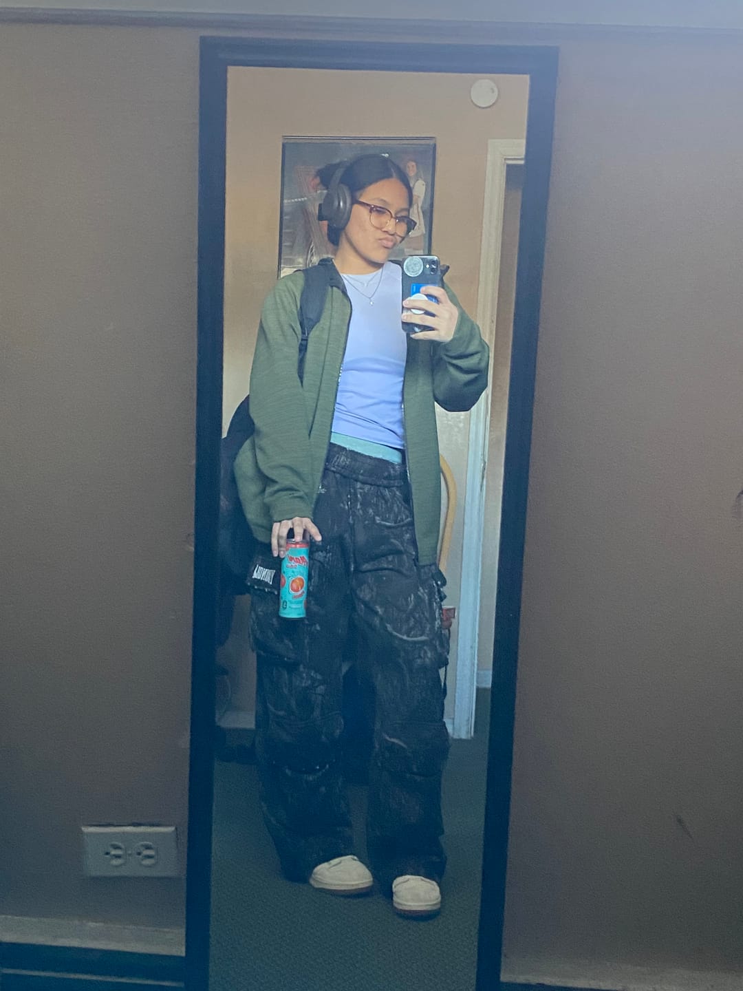 Customer photo review of 2033 - Heritage Cargo Sweats
