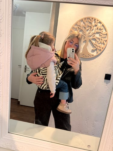 Avis photo d'un client sur Porte-bébé MomSwing - Safari