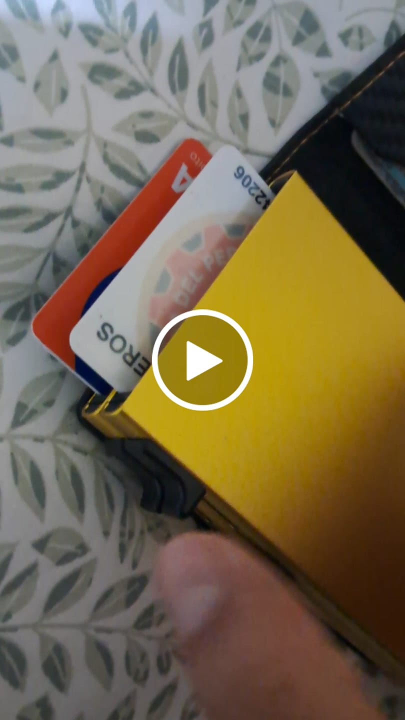 Customer video review of E - DOUBLE CARBON FIBER GOLD