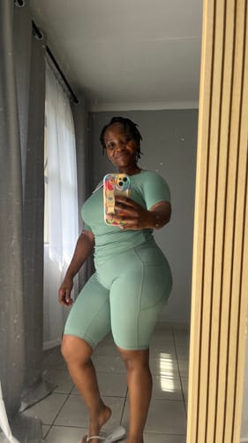 Customer photo review of Active Performance T-Shirt Breathable Stretch Gym Top