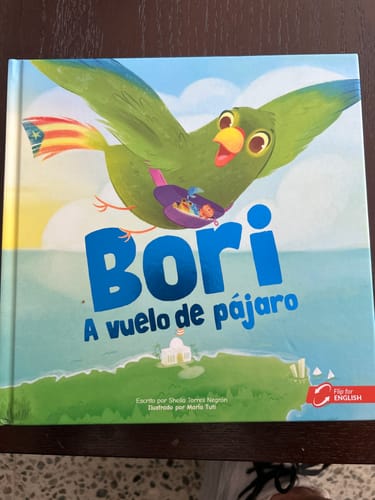 Customer photo review of Bori: A Vuelo de Pájaro | Libro Bilingüe