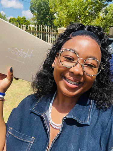 Customer photo review of LUSANDA - Water Wave Brazilian 13x4 Lace Front Wig