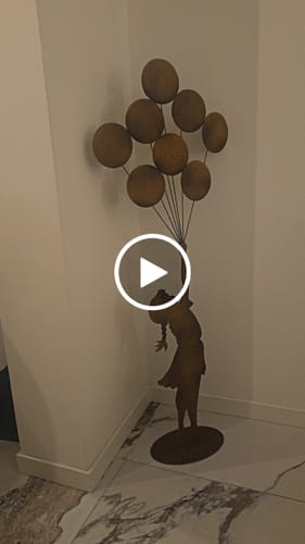 Customer video review of Bimba con Palloncini Grande in Ferro Corten Marrone Ruggine( 120x45x18 cm)