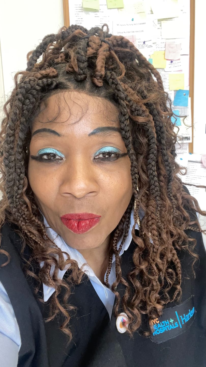 Customer photo review of Motown Tress Secret Glueless HD Hand-Tied Whole Lace Hand-Braided Wig - BOHO BOX BOB BRAID - WLBB.WINK