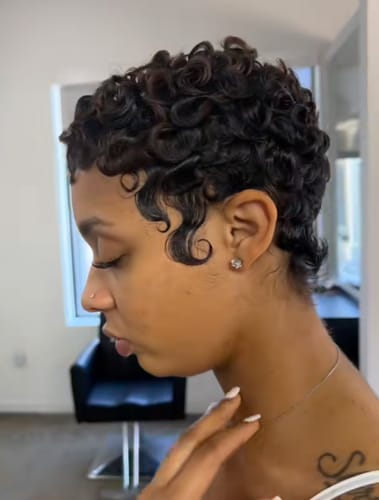 Customer photo review of Luvwin Full Lace Wave Curls Short Pixie Cut Wig 100% Human Hair