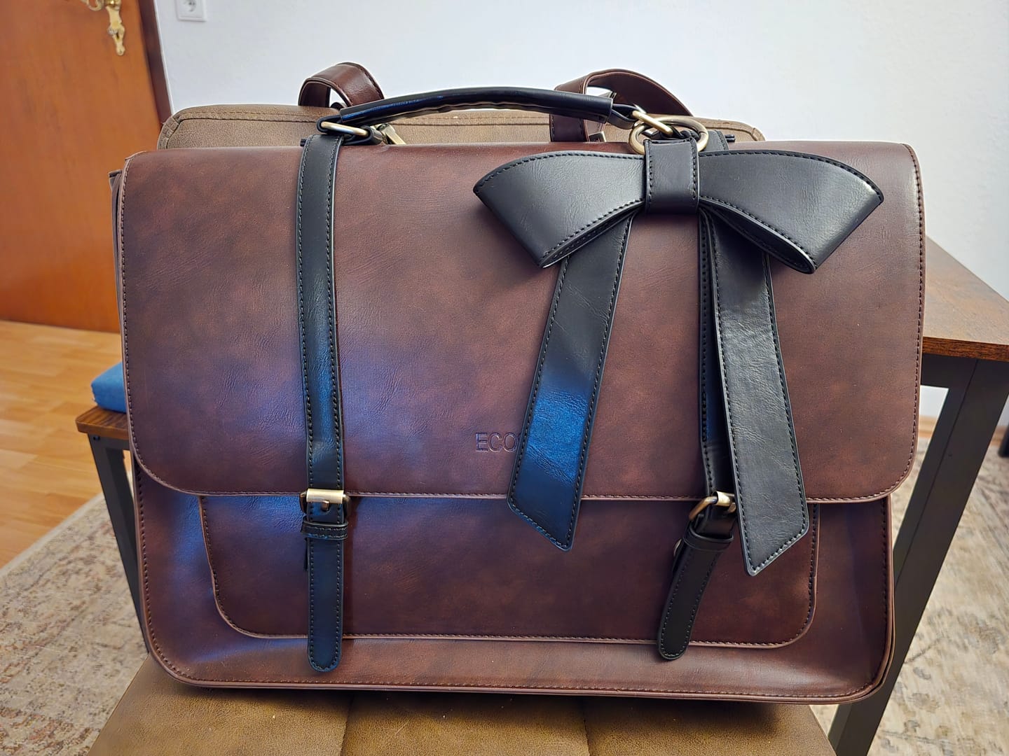 Customer photo review of Cocoa Truffle Ecosusi Classic Bow Briefcase