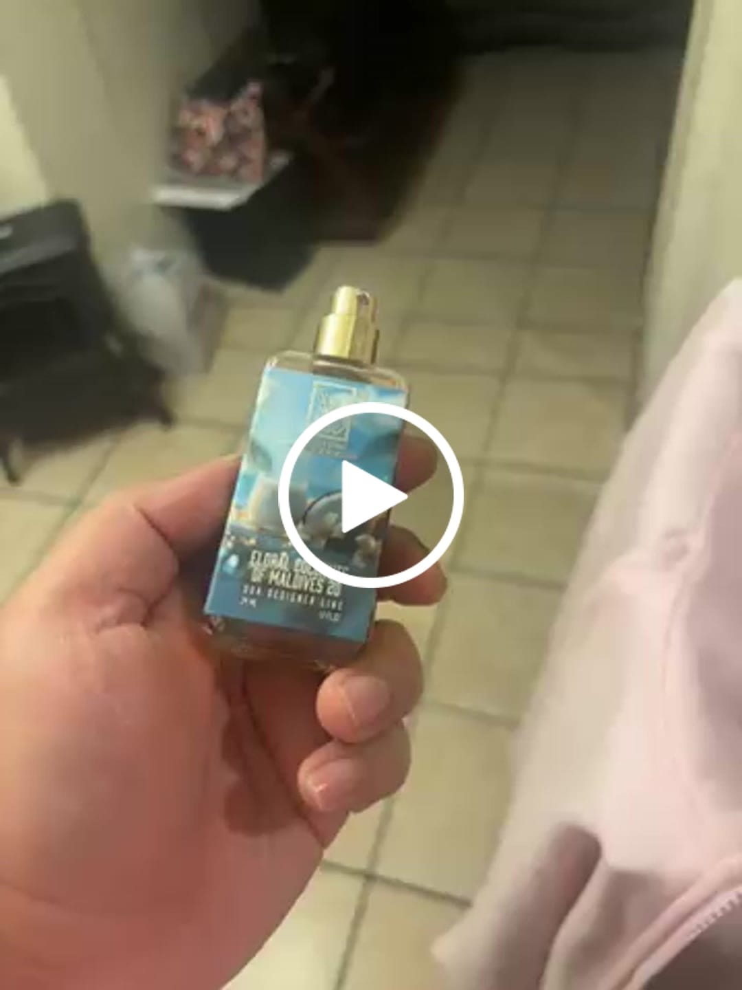 Customer video review of Floral Coconuts Of Maldives 20