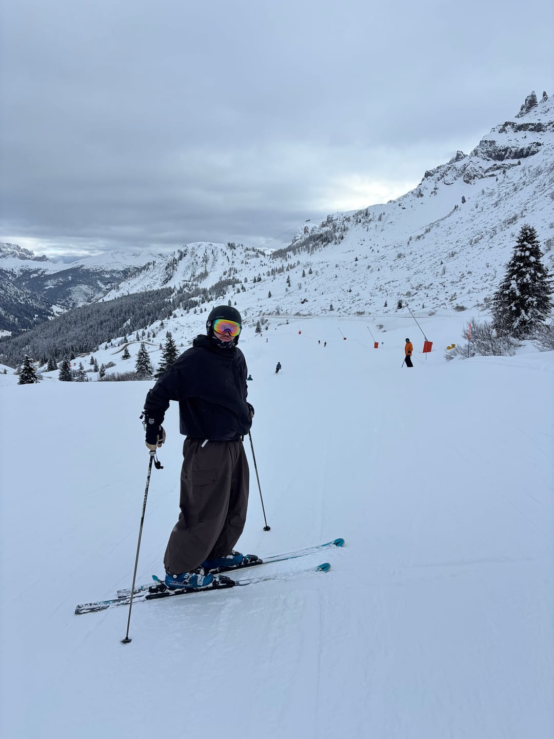 Customer photo review of Men's Coffee Baggy Wear-resistant Waterproof Snow Pants