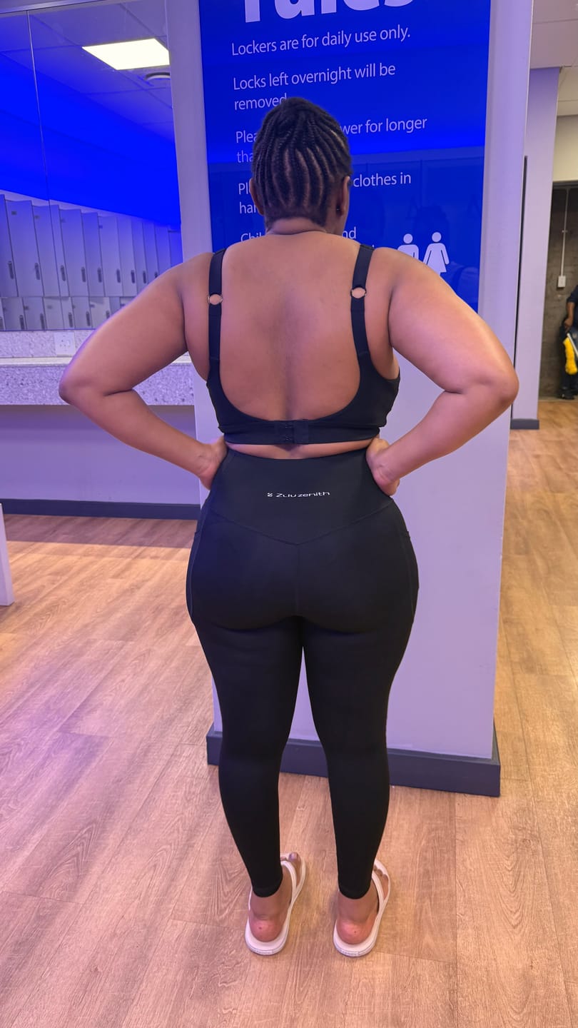 Customer photo review of High Waisted Tummy Control Butt Lifting Leggings with Pockets
