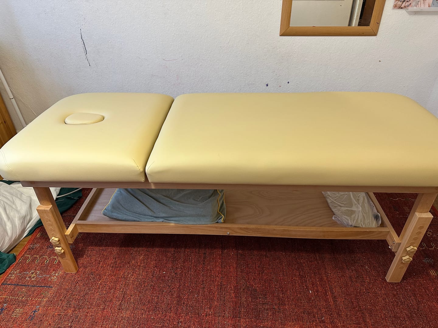 Customer photo review of Holzmassageliege Alexa
