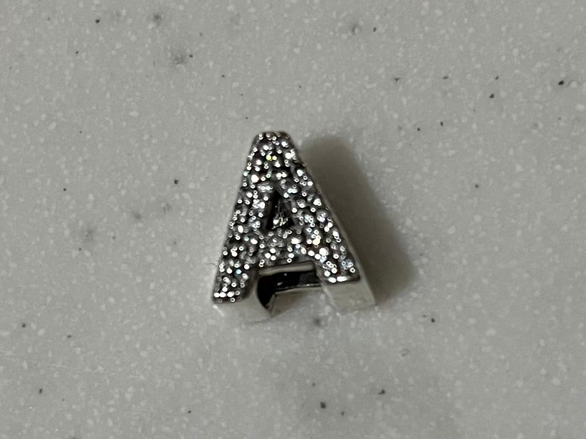 Customer photo review of Charm Letras del Alfabeto