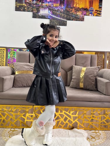 Customer photo review of Girls' New Autumn Jacket and Pleated Skirt Two-piece Suit