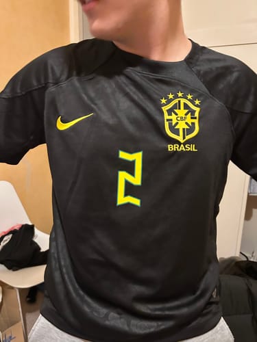 Customer photo review of Maillot Brésil 2023 2024 Anti Racisme