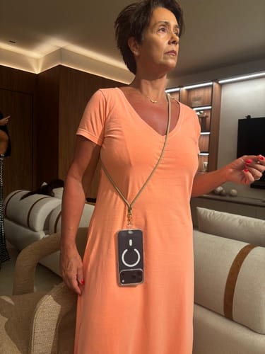 Customer photo review of Alça Universal | Areia DOURADA