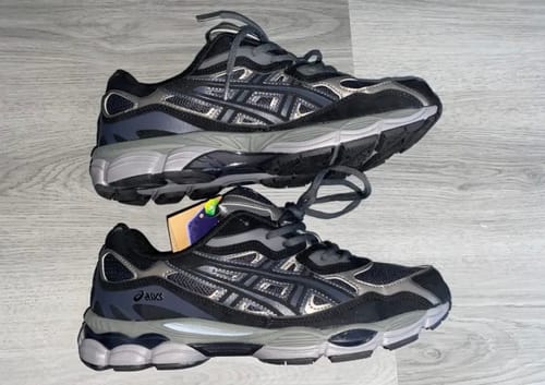 Customer photo review of Asics gel-nyc "Gravel Black"