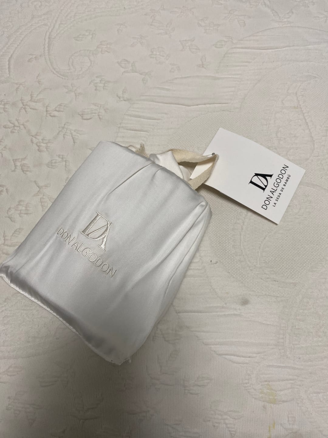 Customer photo review of Funda de Almohada Seda de Bambú