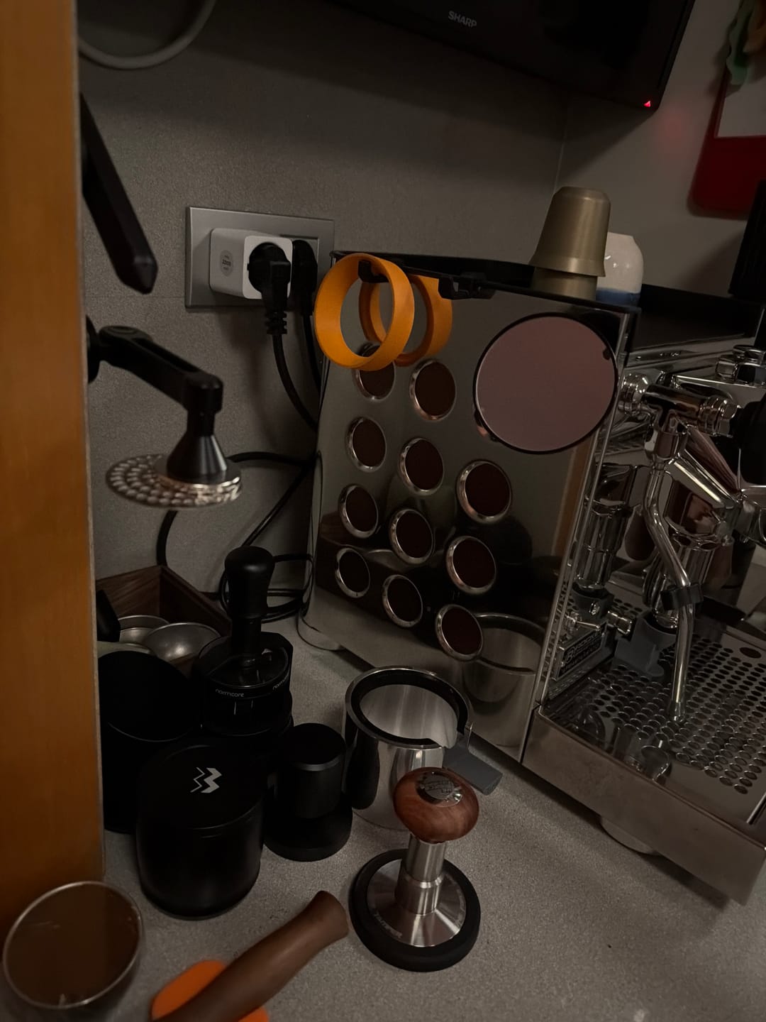 Customer photo review of Multi-Function Magnetic Puck Screen Holder